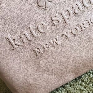 kate spade Bags - Kate Spade larch Monet avenue logo Tote kate spade Bags - Kate Spade larch Monet avenue logo Tote